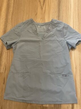 FIGS Technical Collection Women's V-Neck Scrub Top Size S Grey
